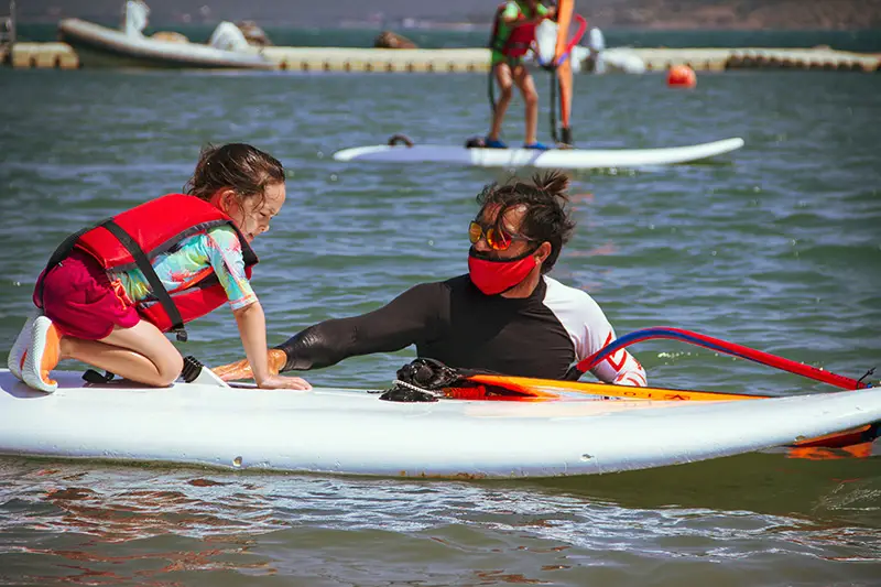 تمرین موج سواری کودکان